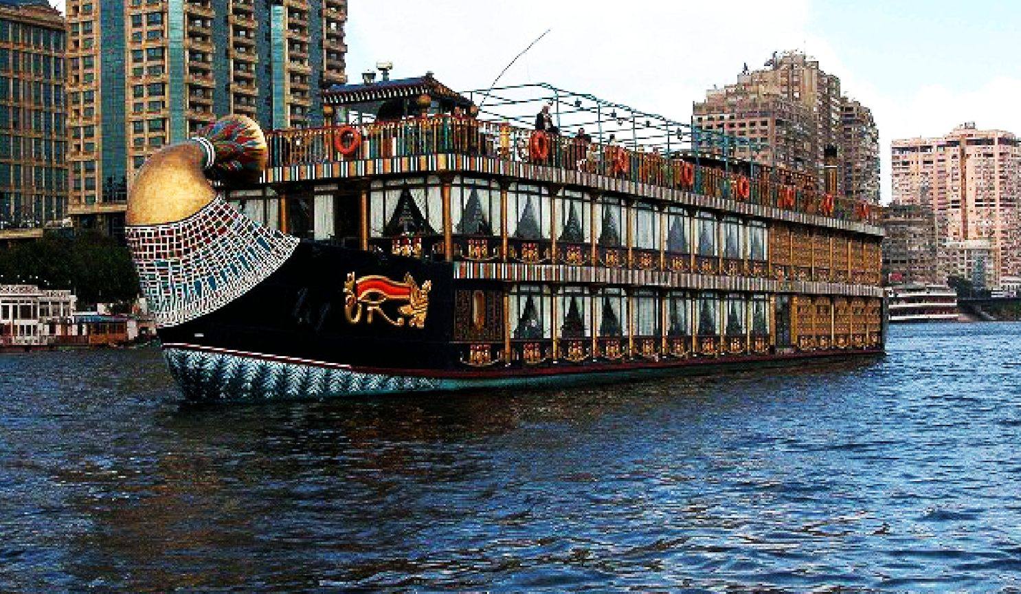 Nile dinner cruise in Cairo
